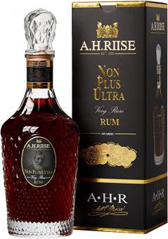 A.H. Riise Non Plus Ultra Very Rare Rum 700 ml = Flasche 